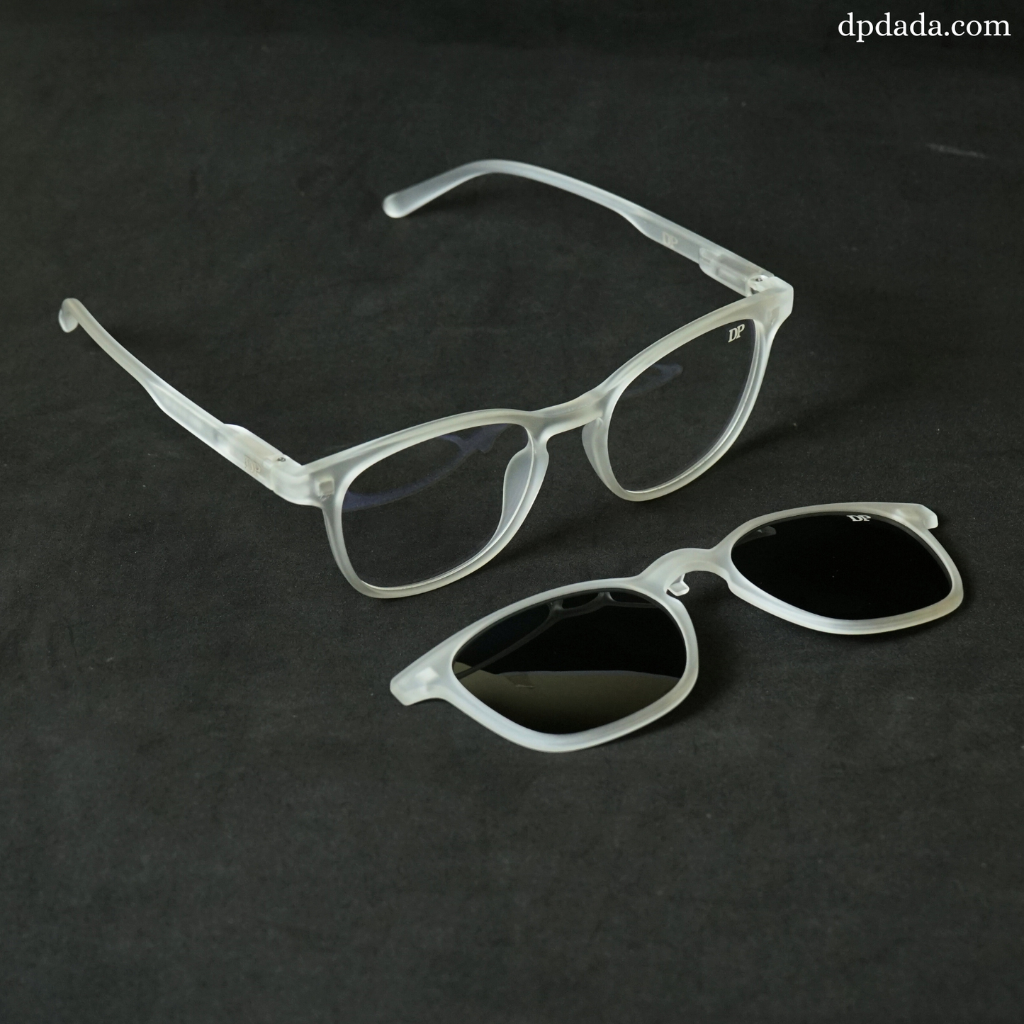 The Apex Mat White Clip On By Dp Dada